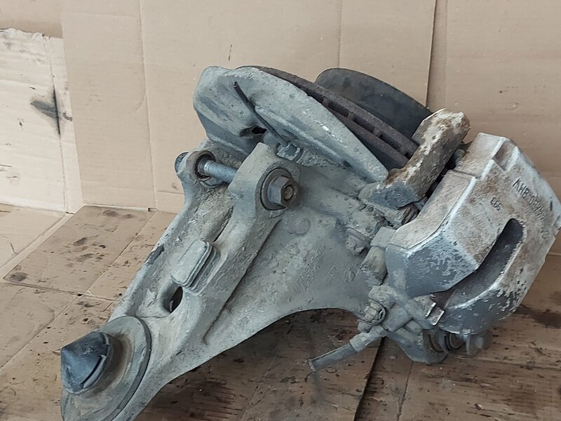 Fuzeta spate stanga/ dreapta BMW 3.0d X5 E70 X6 E71 cod 6770983/84-06