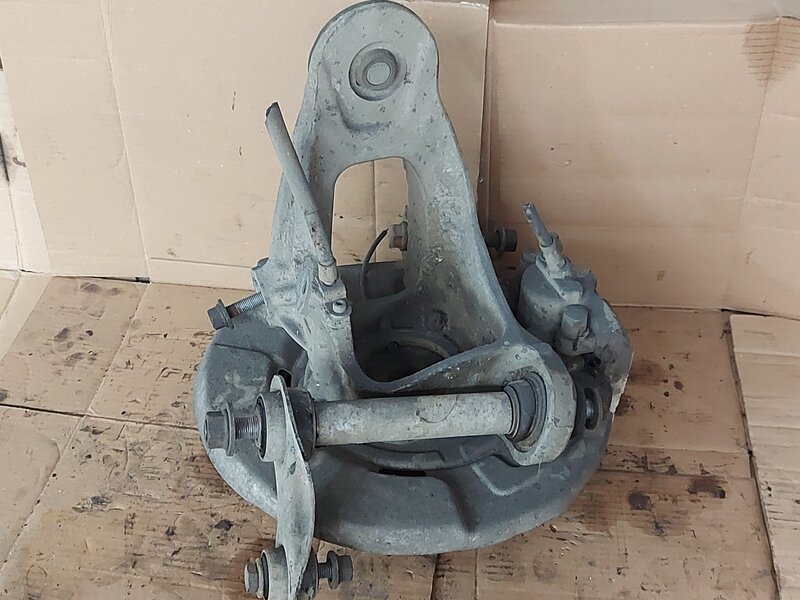 Fuzeta spate stanga/ dreapta BMW 3.0d X5 E70 X6 E71 cod 6770983/84-06